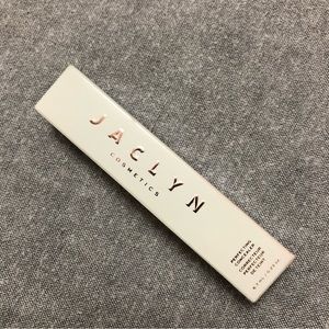 Jaclyn Cosmetics perfecting concealer